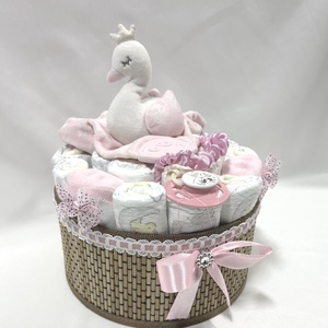 Kis hattyú baba box, pelenkatorta 2-5 kg pelenkatorony, babaváró csomag, kelengye - baba - mama - pelenkázó, babafürdető kellékek - pelenkatorta - Meska.hu