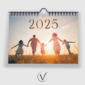 Fényképes naptár névnapokkal, ünnepnapokkal 2025 - otthon & életmód - papír, írószer - naptár & tervező - Meska.hu