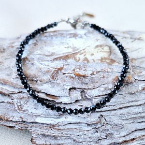 Spinell ásvány karkötő, Ékszer, Karkötő, Gyöngyös karkötő, Ékszerkészítés, MESKA