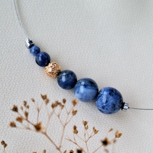 Szodalit ásvány nyaklánc, Ékszer, Nyaklánc, Gyöngyös nyaklánc, Ékszerkészítés, MESKA