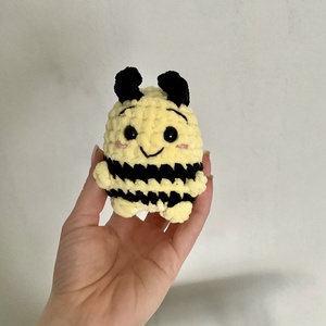 Horgolt mini méhecske, Játék & Sport, Plüssállat & Játékfigura, Más figura, Horgolás, Varrás, MESKA