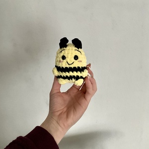 Horgolt mini méhecske - játék & sport - plüssállat & játékfigura - más figura - Meska.hu