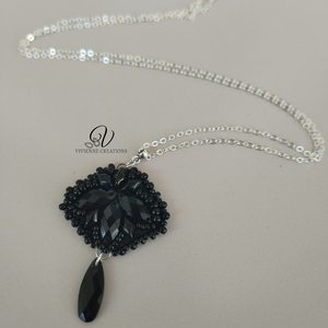 Little black nyaklánc - ékszer - nyaklánc - hosszú nyaklánc - Meska.hu