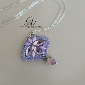 Lavender dream, Ékszer, Nyaklánc, Medálos nyaklánc, Gyöngyfűzés, gyöngyhímzés, MESKA
