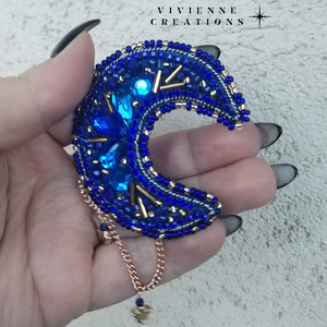 Moon Era bross királykék - ékszer - kitűző és bross - Meska.hu