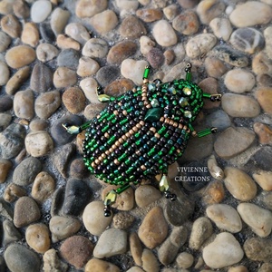 Junebug bross - ékszer - kitűző és bross - Meska.hu