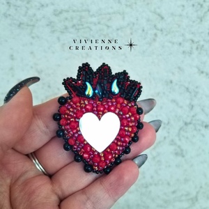 Szívkirálynő bross - ékszer - kitűző és bross - Meska.hu