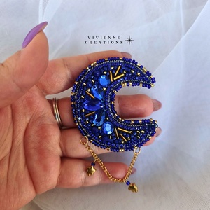 Moon Era bross királykék, Ékszer, Kitűző és Bross, Gyöngyfűzés, gyöngyhímzés, MESKA