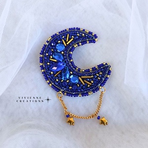 Moon Era bross királykék - ékszer - kitűző és bross - Meska.hu