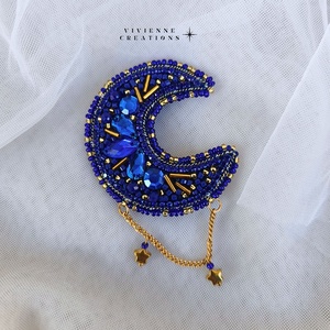 Moon Era bross királykék - ékszer - kitűző és bross - Meska.hu