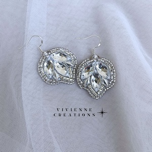 Nyx fülbevaló ezüst színváltozat - ékszer - fülbevaló - lógó fülbevaló - Meska.hu