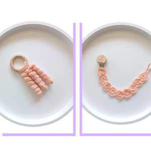 Horgolt baba szett rágóka + cumilánc - Meska.hu