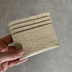 Bézs krokodil mintás bőr kártyatartó - táska & tok - pénztárca & más tok - kártyatartó & irattartó - Meska.hu