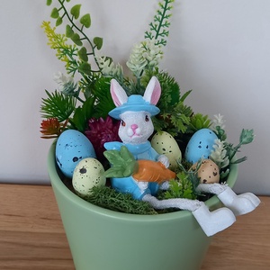 Tavaszi húsvéti nyuszis asztaldísz, Ünnepi díszek, dekorációk, Húsvéti díszek és dekorációk, Húsvéti virágos díszek, Virágkötés, MESKA