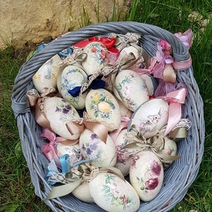 Húsvéti mintájú díszitett liba tojások  - otthon & lakás - konyhafelszerelés, tálalás - konyhai dekoráció - hűtőmágnes - Meska.hu