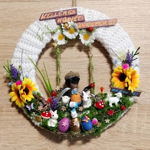 Kellemes húsvéti ünnepeket. Hintázás a kertben., Ünnepi díszek, dekorációk, Húsvéti díszek és dekorációk, Húsvéti ajtódísz, kopogtató, , MESKA