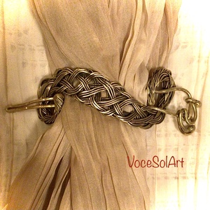 Napfonat  Hajcsat, Ruha & Divat, Hajdísz & Hajcsat, Hajcsat & Hajtű, Ötvös, Sárgaréz hajcsat,kontydísz. Hajcsat mérete: 9,8cm hosszú, szélesség: 2,7cm,1,7cm.  A hajtű :12cmhos..., MESKA