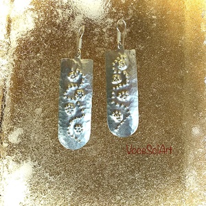 Virágfűzérlánc  Fülbevaló - ékszer - fülbevaló - lógó fülbevaló - Meska.hu