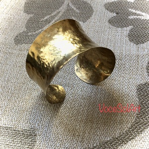 Fényölelés  -sárgaréz karkötő, Ékszer, Karkötő, Széles karkötő, Ötvös, MESKA