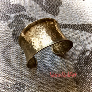 Ölelőfények - sárgaréz karkötő, Ékszer, Karkötő, Széles karkötő, Ötvös, MESKA