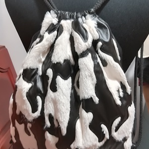 Hófehér szőrös cicák......hátizsák -  - Meska.hu