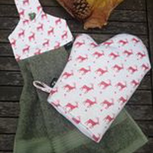 Piros rénszarvasok........ konyhai törlő - otthon & életmód - konyhafelszerelés, tálalás - konyhai textil - konyharuha & törlőkendő - Meska.hu
