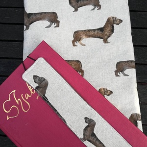 Könyvtok , drótszőrű tacskó - Meska.hu