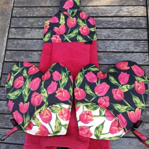 Edényfogó , piros tulipánok - otthon & életmód - konyhafelszerelés, tálalás - konyhai textil - edényfogó & edényfedő - Meska.hu