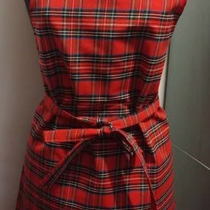 Kötény, piros skót kockás, Otthon & Életmód, Konyhafelszerelés, tálalás, Konyhai textil, Kötény, Varrás, MESKA