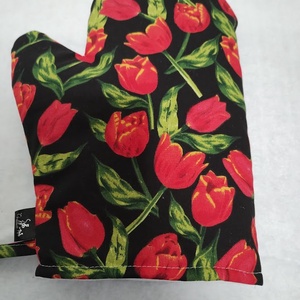 Edényfogó kesztyű, piros tulipánok, Otthon & Életmód, Konyhafelszerelés, tálalás, Konyhai textil, Edényfogó & Edényfedő, Varrás, MESKA