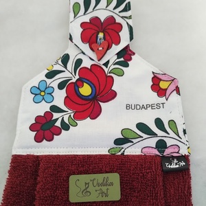 Konyhai kéztörlő  kalocsai mintával, BUDAPEST felirattal - Meska.hu