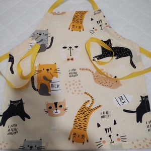 Sárga és fekete cicusok, gyerek kötény 3-6 évesre - Meska.hu