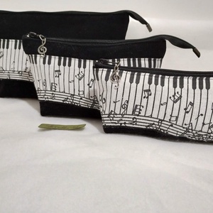 Zene- szeszer, zenés ajándék,  zongora billentyűk - könyv & zene - hangszer & hangszertok - Meska.hu