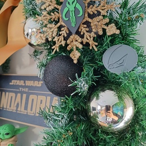 Mandalorian (Grogu) ajtódísz - karácsony - karácsonyi lakásdekoráció - karácsonyi ajtódíszek - Meska.hu