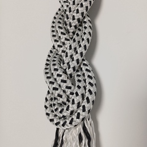 Modern fekete-fehér fonott kötél falidísz - otthon & életmód - dekoráció - fali és függő dekoráció - falra akasztható dekor - Meska.hu