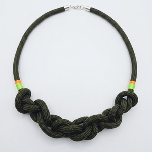 Kézműves fonott kötél nyaklánc � khaki és neon színekben - ékszer - nyaklánc - statement nyaklánc - Meska.hu