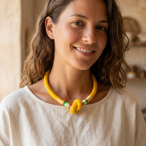 Kézműves statement sárga kötélnyaklánc � színes díszítéssel, Ékszer, Nyaklánc, Statement nyaklánc, Csomózás, MESKA