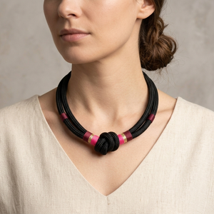 Kézműves kötél nyaklánc � fekete, bordó, arany és pink, Ékszer, Nyaklánc, Statement nyaklánc, Csomózás, MESKA