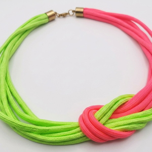 Többszálas csomózott paracord nyaklánc - neonzöld, pink - ékszer - nyaklánc - statement nyaklánc - Meska.hu