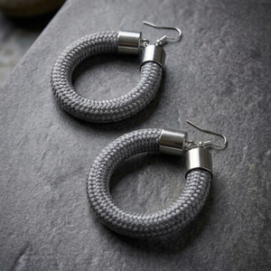 Elegáns szürke-arany hajókötél nyaklanc - ékszer - nyaklánc - statement nyaklánc - Meska.hu