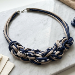 Városi forgatag - paracord nyaklánc - Meska.hu