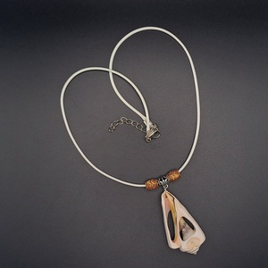 Nagy kagylós nyaklánc - ékszer - nyaklánc - medálos nyaklánc - Meska.hu