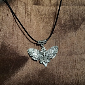 Molylepkés nyaklánc - ékszer - nyaklánc - medálos nyaklánc - Meska.hu