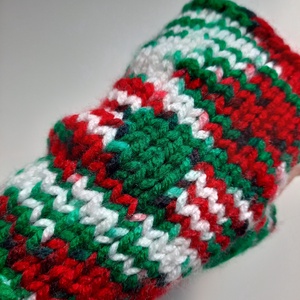 Horgolt karmelegítők - Ujjatlan kesztyűk - Magyarország zászló színei - Kesztyűk vegetáriánusoknak - Karácsonyi ajándékö - ruha & divat - sál, sapka, kendő - kesztyű - Meska.hu