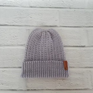 Női levendula sapka. Puha sapka tavaszra más stílushoz.Kötött levendula sapka lányoknak vagy fiúknak.Sapka levendula műp - ruha & divat - sál, sapka, kendő - sapka - Meska.hu