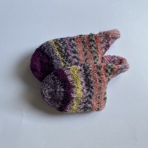 Gyerekzokni mérete EU23-25 vagy 16 cm. kézzel kötött gyerekzokni, nagyon meleg otthon. BABY, tipegő, gyermek gyapjú zo - karácsony - mikulás - mikulás zsák - Meska.hu