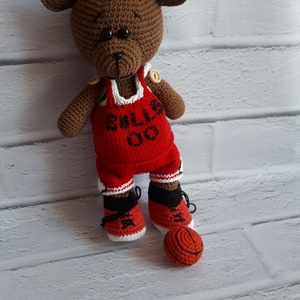 Amigurumi maci ruhákkal egy készletben, Zsebmaci,A Chicago Bulls kötött Teddy Bear csatlakozott kedvenc kosárlabdacsapat - diy (csináld magad) - egységcsomag - Meska.hu