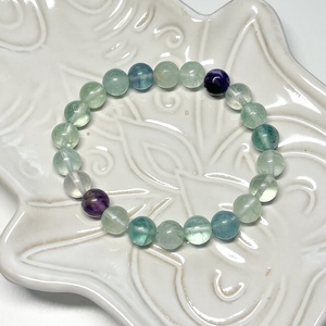 Szivárvány fluorit ásvány karkötő, Ékszer, Karkötő, Ásványkarkötő, Gyöngyfűzés, gyöngyhímzés, MESKA