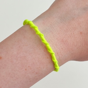 Spirálos karkötő - Lime - Meska.hu
