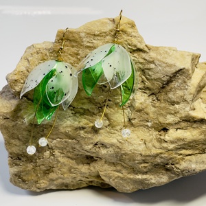 Gyöngyvirág fülbevaló - ékszer - fülbevaló - lógó fülbevaló - Meska.hu